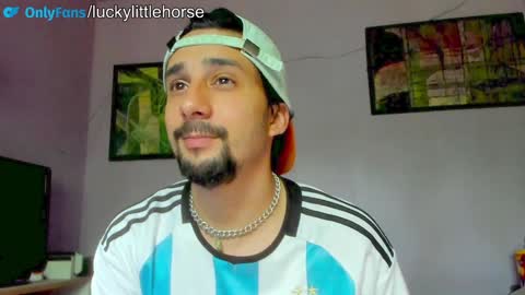 Snapshot of lucky_littlehorse77 chatting on February 5, 2025, 3:20 pm Luca Lucky online show from February 5, 2025, 3:20 pm