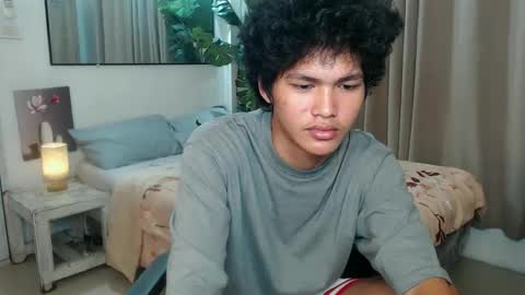 Snapshot of lucky_starxxx chatting on February 25, 2026, 5:00 pm lucky online show from February 25, 2026, 5:00 pm