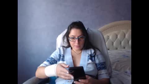 luckylinda23 online show from November 21, 2025, 1:10 pm