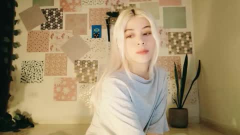 luckysapphire777 online show from March 8, 2026, 11:58 am