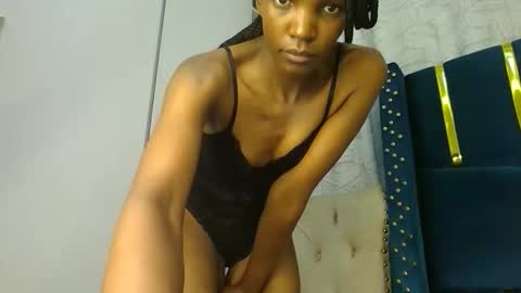 brielle online show from October 25, 2025, 3:47 am