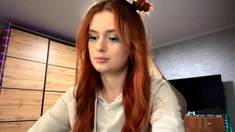 Snapshot of lucretiareisen chatting on March 29, 2026, 3:12 pm EmmaEmbers online show from March 29, 2026, 3:12 pm