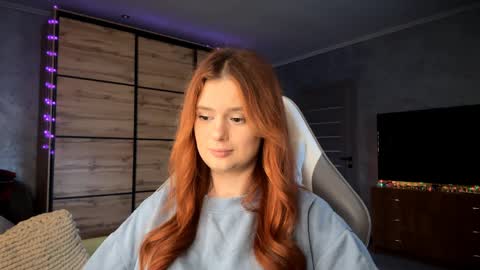 Snapshot of lucretiareisen chatting on April 9, 2026, 3:06 pm EmmaEmbers online show from April 9, 2026, 3:06 pm