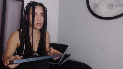   online show from December 2, 2025, 4:18 am