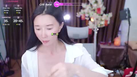 Lucy online show from November 4, 2025, 9:08 am