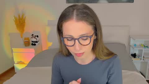 lucy__ray online show from December 10, 2024, 8:38 pm