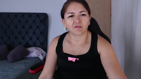 Snapshot of lucy_chanel chatting on December 8, 2024, 7:37 am lucy online show from December 8, 2024, 7:37 am