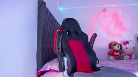 lucy online show from March 3, 2026, 1:23 am