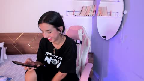 Snapshot of lucy_ferreiraa chatting on December 17, 2024, 4:23 am Your Lucy online show from December 17, 2024, 4:23 am
