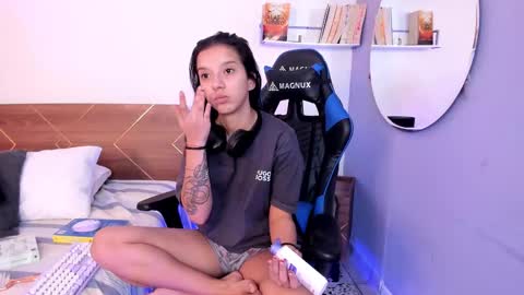 Snapshot of lucy_ferreiraa chatting on February 11, 2025, 4:01 am Your Lucy online show from February 11, 2025, 4:01 am