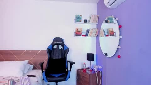Snapshot of lucy_ferreiraa chatting on March 9, 2025, 11:03 pm Your Lucy online show from March 9, 2025, 11:03 pm
