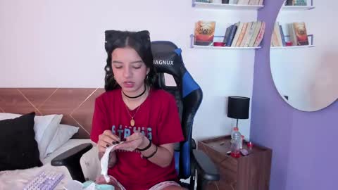 Snapshot of lucy_ferreiraa chatting on March 10, 2025, 3:56 am Your Lucy online show from March 10, 2025, 3:56 am