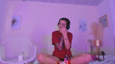 Snapshot of lucy_ferreiraa chatting on September 24, 2025, 12:41 pm Your Lucy online show from September 24, 2025, 12:41 pm