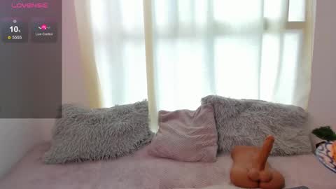 Lucy online show from March 4, 2025, 2:32 pm