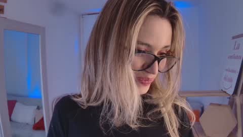 lucy online show from January 25, 2025, 6:01 am