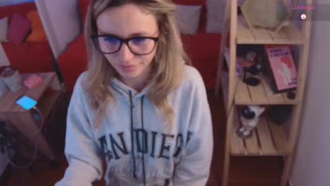 lucy online show from January 28, 2025, 3:04 am