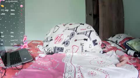 Lucia online show from February 20, 2026, 1:22 pm