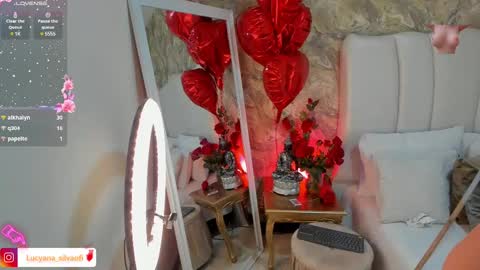 Lucyana Silva online show from February 16, 2025, 7:05 pm