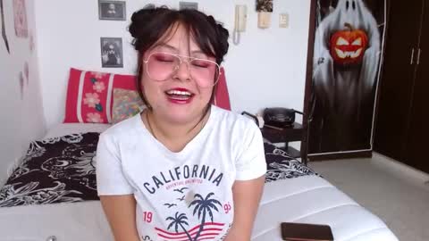 Snapshot of lucyferna chatting on October 16, 2025, 5:14 pm Lucya Fernanda  online show from October 16, 2025, 5:14 pm