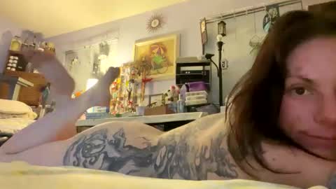 lucyford88 online show from October 19, 2025, 11:00 am