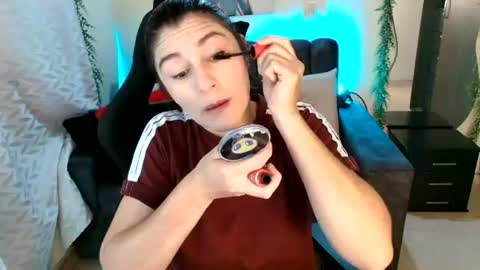 Snapshot of lucyli_ chatting on July 19, 2026, 12:20 pm LUCY online show from July 19, 2026, 12:20 pm
