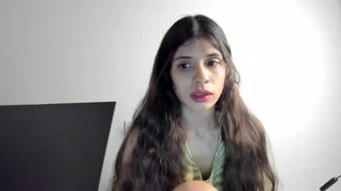 lucyportman online show from April 9, 2026, 6:02 am