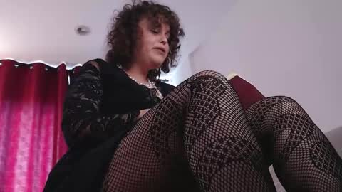 Call me Lucy online show from November 29, 2025, 6:05 am