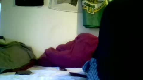 Snapshot of luffray chatting on February 15, 2026, 5:20 pm luffray online show from February 15, 2026, 5:20 pm