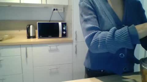 Lucie online show from October 29, 2025, 4:42 pm