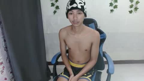 lui_the_fucker online show from November 14, 2025, 9:52 am