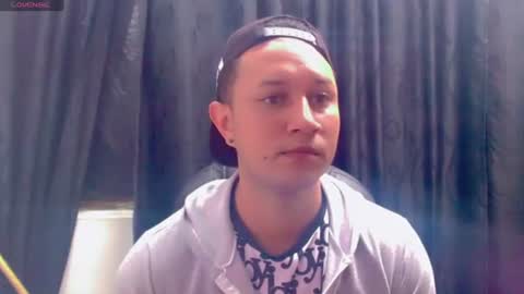 Luigigomez online show from July 13, 2026, 2:14 am