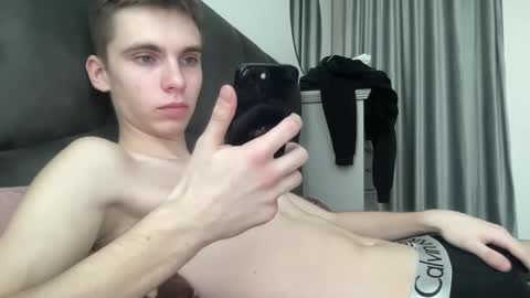 Luis and Alina online show from March 8, 2025, 1:36 pm