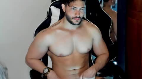 luis_baptista online show from December 17, 2024, 12:56 am