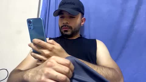Snapshot of luis_hunk chatting on May 7, 2026, 7:14 am Andrew online show from May 7, 2026, 7:14 am