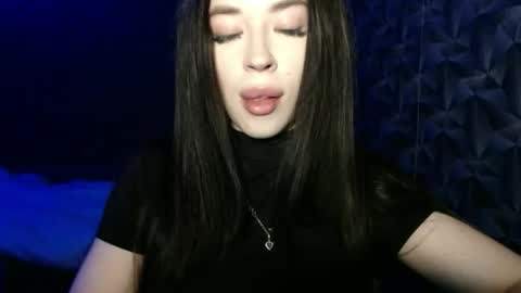 Snapshot of luisa_domina chatting on March 27, 2026, 6:40 pm luisa lovedom online show from March 27, 2026, 6:40 pm