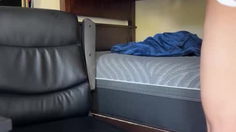 Snapshot of luisapolonio chatting on October 30, 2025, 11:16 pm Luis online show from October 30, 2025, 11:16 pm