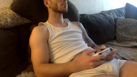 Snapshot of luisbadx chatting on December 16, 2025, 11:04 am Luis Badx online show from December 16, 2025, 11:04 am