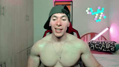 Snapshot of luisfernikesportboy chatting on December 21, 2024, 1:47 am Luis Fer PVT IS OPEN online show from December 21, 2024, 1:47 am