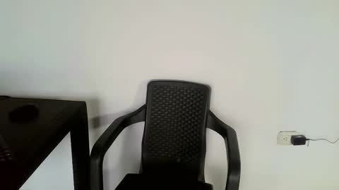 Snapshot of luisk200 chatting on February 11, 2026, 2:11 pm Luis S Kennedy online show from February 11, 2026, 2:11 pm