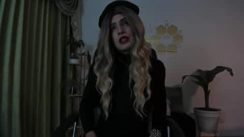 Luka Castillo online show from January 18, 2026, 3:10 am