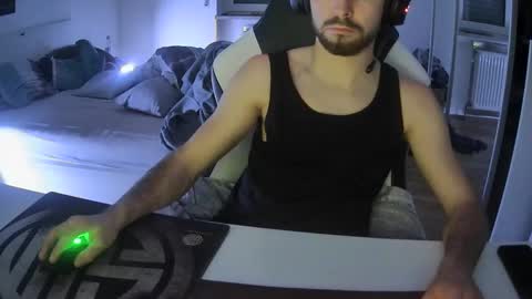 lukasschoetz online show from January 14, 2025, 10:44 pm