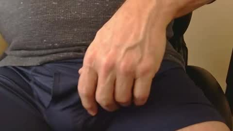 luke7711 online show from April 8, 2026, 5:13 pm