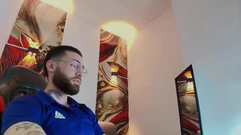 LUKE online show from November 18, 2025, 1:26 pm