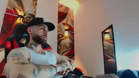 LUKE online show from December 3, 2025, 1:20 pm