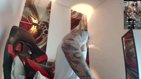 Snapshot of luke_davis01 chatting on February 7, 2026, 12:53 pm LUKE online show from February 7, 2026, 12:53 pm