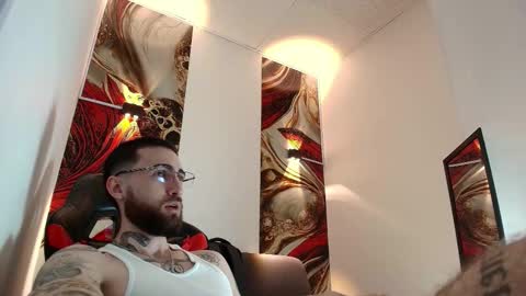 Snapshot of luke_davis01 chatting on February 18, 2026, 1:07 pm LUKE online show from February 18, 2026, 1:07 pm