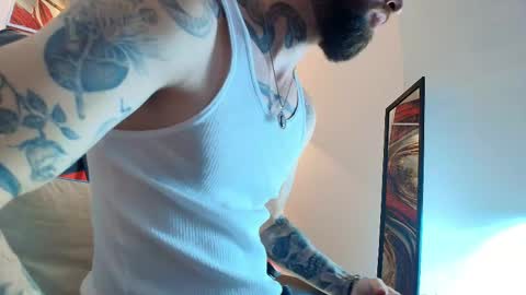 Snapshot of luke_davis01 chatting on June 1, 2026, 1:02 pm LUKE online show from June 1, 2026, 1:02 pm