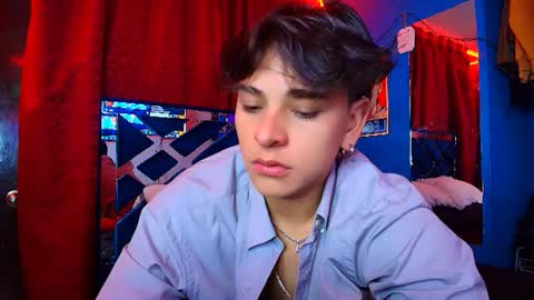 Snapshot of luke_howland chatting on July 15, 2026, 10:15 pm Luke online show from July 15, 2026, 10:15 pm
