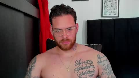 Snapshot of lukeglanton17 chatting on January 5, 2025, 7:28 pm Luke online show from January 5, 2025, 7:28 pm