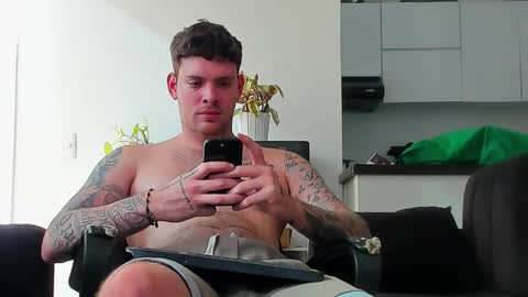 Luke online show from November 9, 2025, 8:29 pm